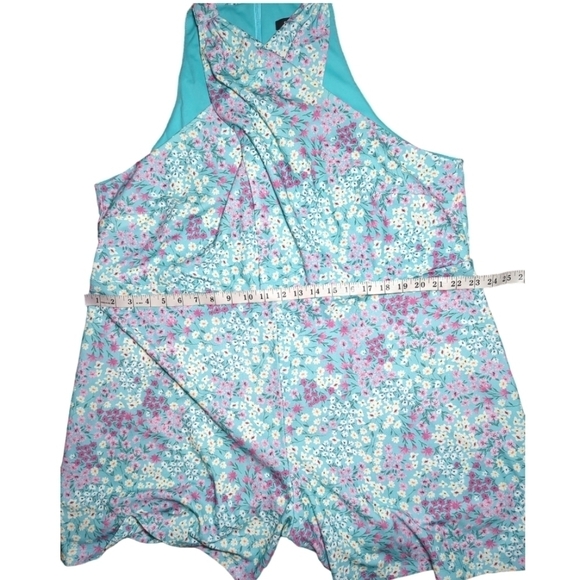 Bcbg Paris Floral Crossover Halter Romper Size XXL / 20 - Picture 9 of 10